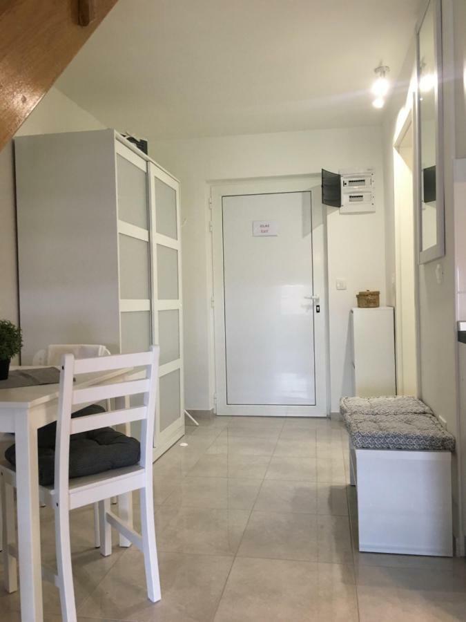 Apartman Govic 乌马格 外观 照片